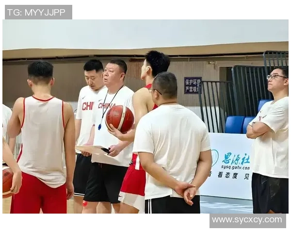 南京篮球队灵活性变革引发热议探索新战术与团队协作的未来发展之路